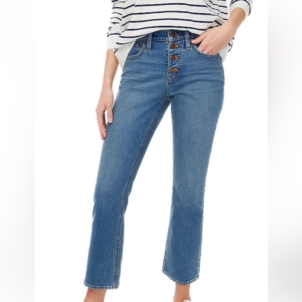 Jcrew mid-rise flare crop jeans in light wash size 25